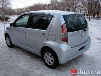 2005 Toyota Passo Photos