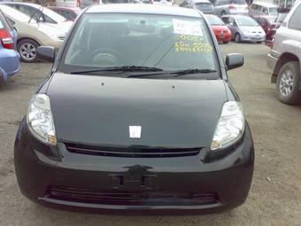 2005 Toyota Passo Photos