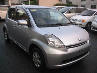 2005 Toyota Passo Pictures