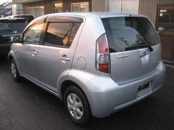 2005 Toyota Passo Pictures