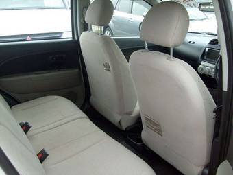 2005 Toyota Passo Photos