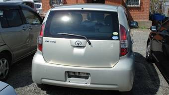 2005 Toyota Passo Pictures