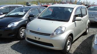 2005 Toyota Passo Photos