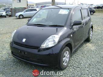 2005 Toyota Passo Pictures