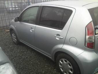 2005 Toyota Passo Pics
