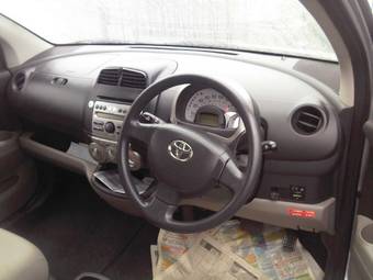 2005 Toyota Passo Pictures