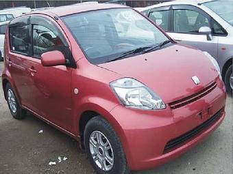 2005 Toyota Passo Photos