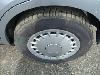 2005 Toyota Passo Pictures