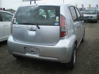 2005 Toyota Passo Photos