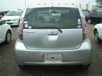 2005 Toyota Passo Photos