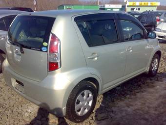 2005 Toyota Passo Photos