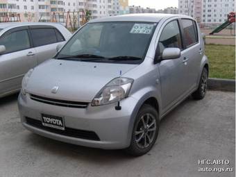 2005 Toyota Passo Photos