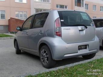 2005 Toyota Passo Pictures