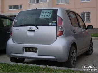 2005 Toyota Passo Photos