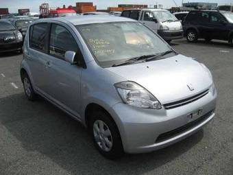 2005 Toyota Passo Photos