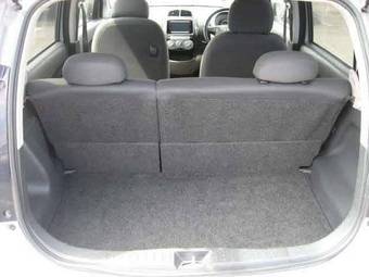 2005 Toyota Passo Pictures