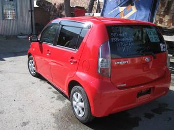 2005 Toyota Passo Pictures