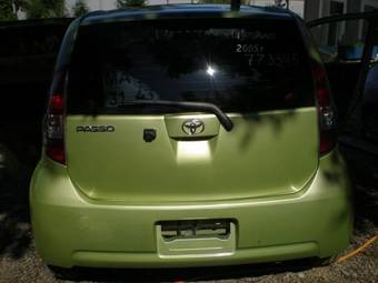 2005 Toyota Passo Photos