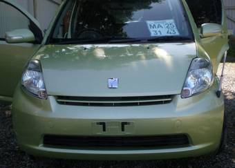 2005 Toyota Passo Pictures