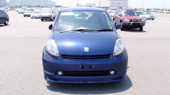 2005 Toyota Passo Pictures