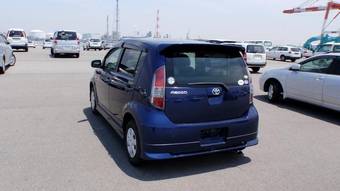 2005 Toyota Passo Pictures