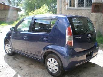 2005 Toyota Passo Pictures