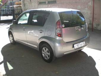 2005 Toyota Passo Pictures