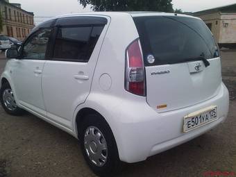 2005 Toyota Passo Photos