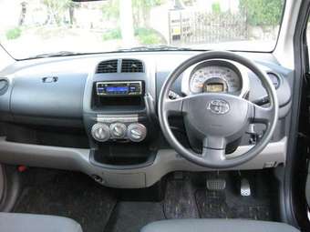 2006 Toyota Passo Photos