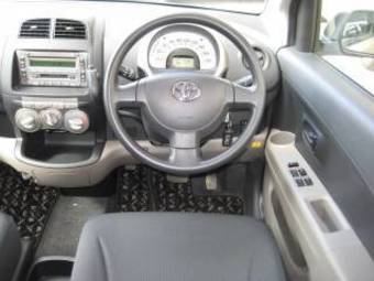 2006 Toyota Passo Photos