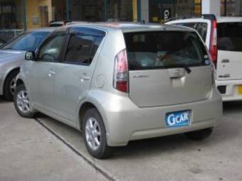 2006 Toyota Passo Images
