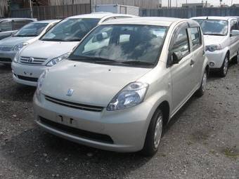 2006 Toyota Passo Photos