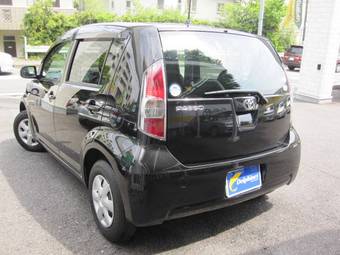 2006 Toyota Passo Pictures