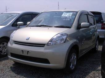 2006 Toyota Passo Photos