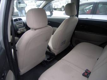 2006 Toyota Passo Photos