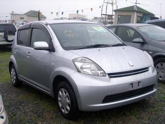 2006 Toyota Passo Photos