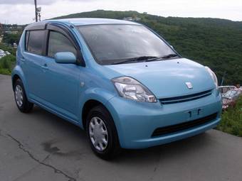 2006 Toyota Passo Photos