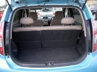 2006 Toyota Passo Images
