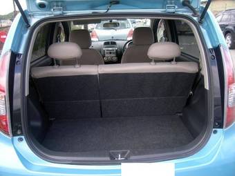 2006 Toyota Passo Photos