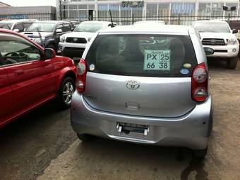 2010 Toyota Passo Photos