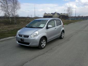 2010 Toyota Passo Photos