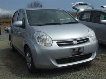 2011 Toyota Passo Photos