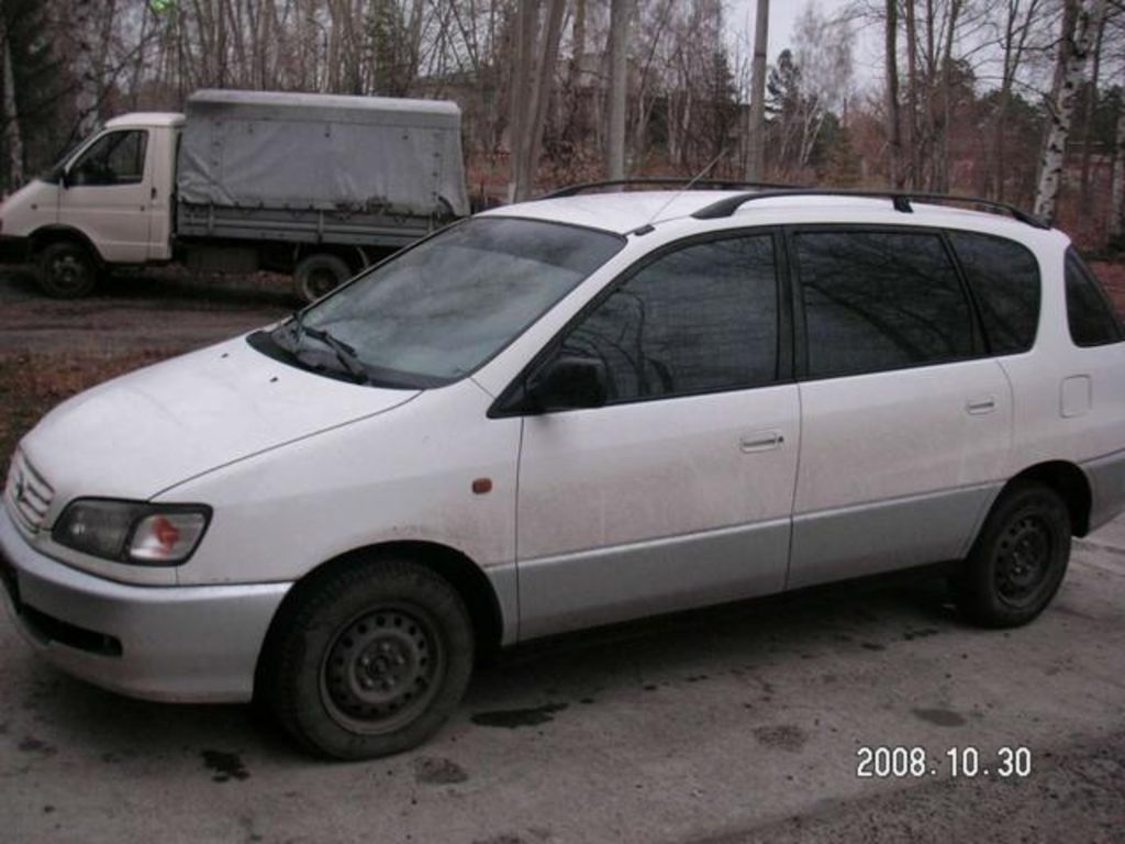 1998 Toyota Picnic