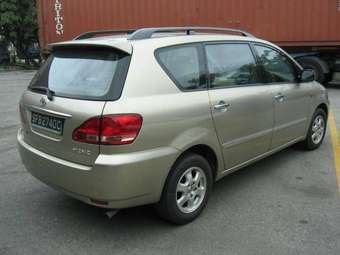 2003 Toyota Picnic For Sale