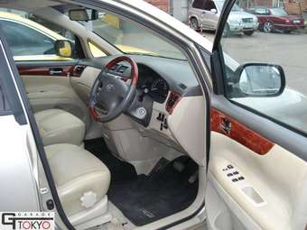 2003 Toyota Picnic Pictures