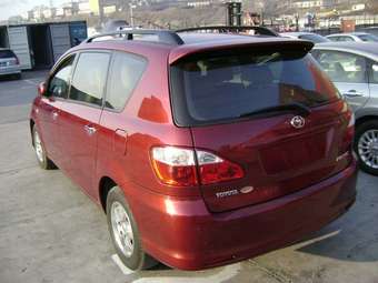 2004 Toyota Picnic For Sale