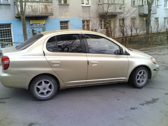 1999 Toyota Platz