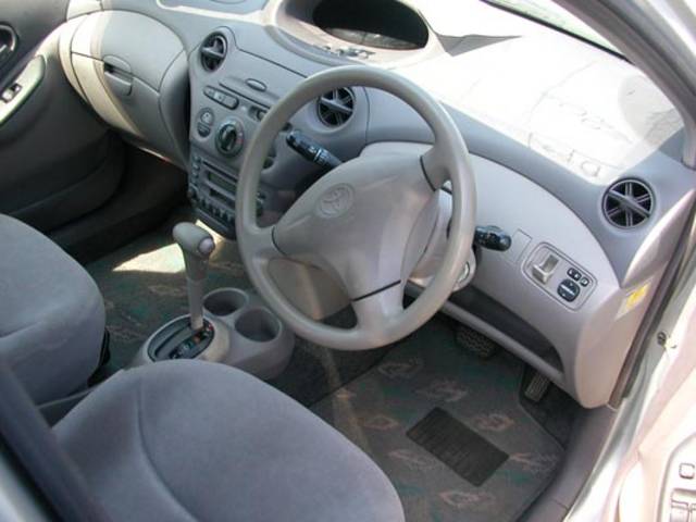 1999 Toyota Platz