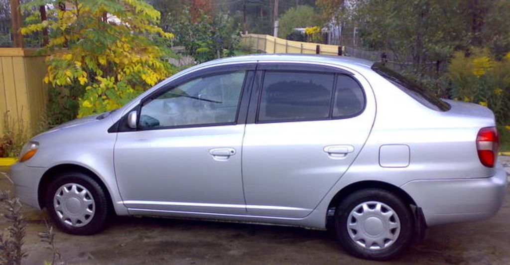 1999 Toyota Platz