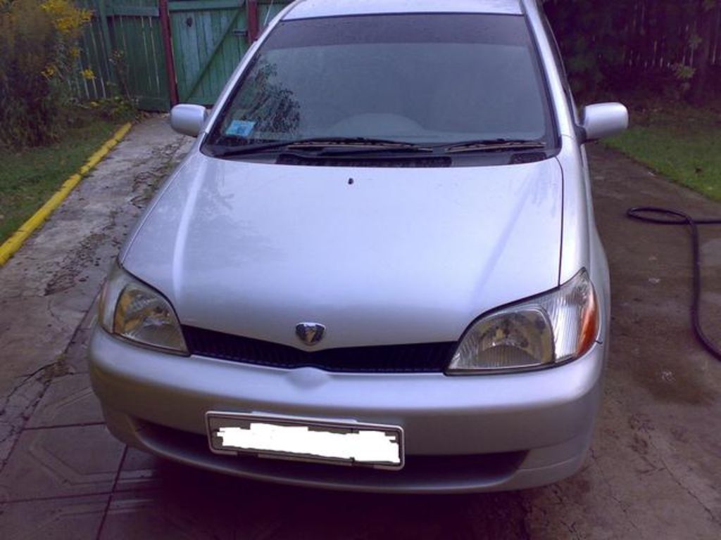 1999 Toyota Platz